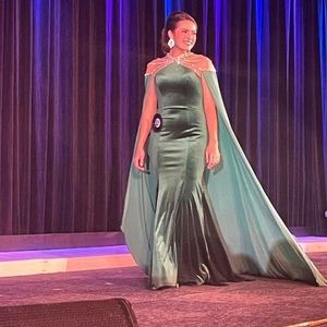 Meet your Posher, Gretchen